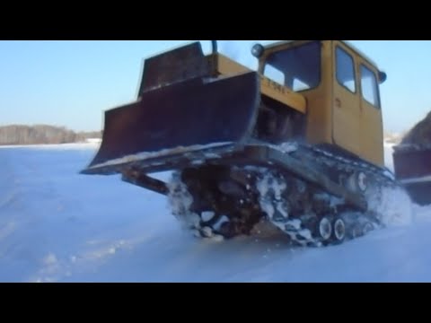 Видео: Трактор т-54