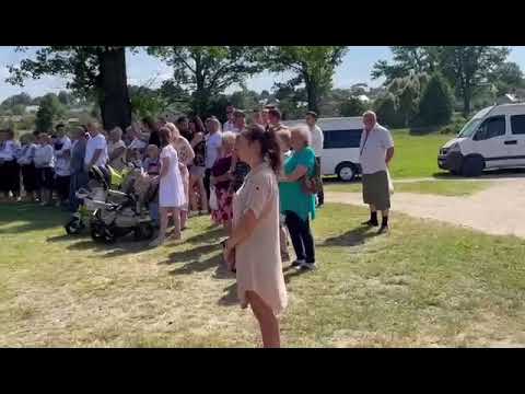 Видео: чоловіча хорова капела НД с.Бердихів