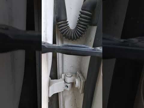 Видео: Снятие двери Skoda Yeti