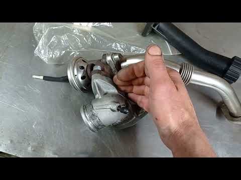 Видео: Установка интеркулера на  volkswagen T4 1.9 TD  ABL.
