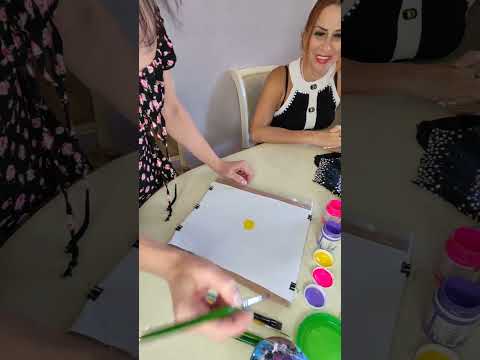 Видео: Как разрисовать купальник для гимнастики. #росписьодежды#рисованиепоткани