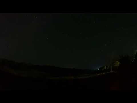 Видео: Деревенский Timelapse - Как ночь сменяет утро \ Таймлапс зведного неба
