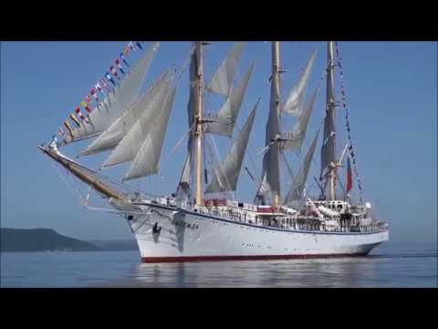 Видео: Бригантина поднимает паруса