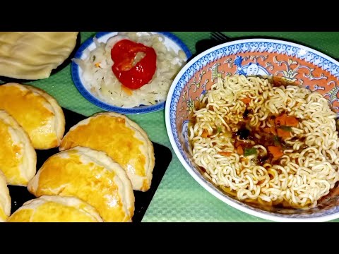 Видео: Ужинаю!..🤗🤭 / Любимая лапша, сочники!😋 / АСМР итинг/ASMR eating 💖