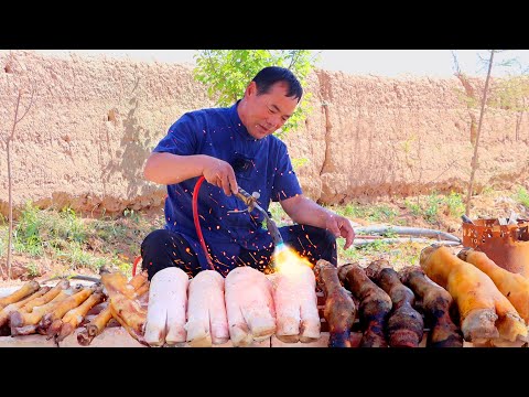 Видео: Четыре вида тушеного мяса в одной кастрюле! Осел, овца, корова, свинья, все в одном блюде