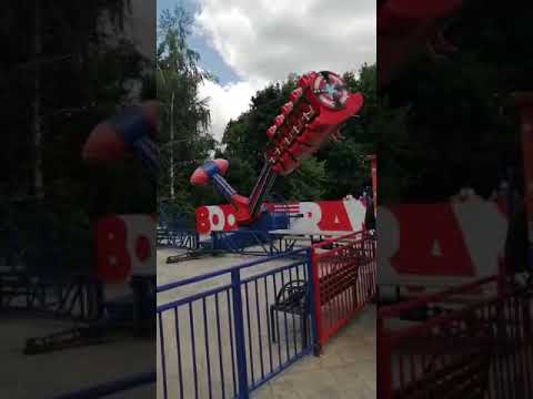 Видео: Самая. страшная карусель в Липецке!!! Называется бумеранг!!!