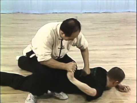 Видео: #Рычаги и выверты с воздействием на пальцы (с ч22 по ч30) #Tai-Chi Ch'uan тай_чи Болевые #приемы