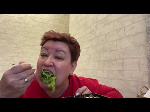 Видео: ПОДСТРИГЛАСЬ КОРОТКО! КУПИЛА НА УЖИН 🥘 ЖАРЕНЫЕ КОРОБКИ!