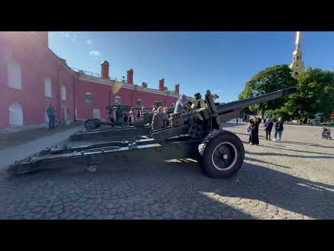 Видео: Прогулка по Петропавловской крепости с посещением собора. Санкт-Петербург. Без комментариев.