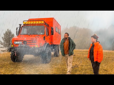 Видео: МЫ РАЗБИЛИСЬ В РАЙОНЕ ДИКИХ ЖИВОТНЫХ