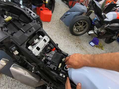 Видео: Ремонт мотоцикла, который не заводится после долгого простоя