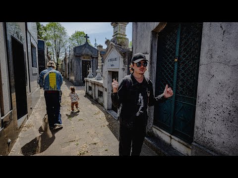 Видео: Экскурсия по городу мертвых Chacarita. Буэнос-Айрес настоящий ep4.