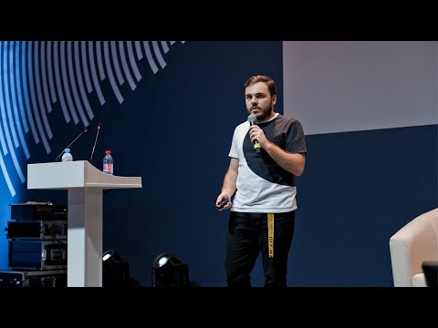 Видео: Какие задачи решает дизайн и коммуникация. Виталий Рынский, экс-арт-директор коммуникаций Яндекса.
