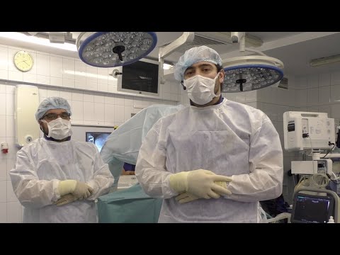 Видео: Лазерное дробление камней почек (миниперкутанная лазерная нефролитотрипсия) в положении на спине