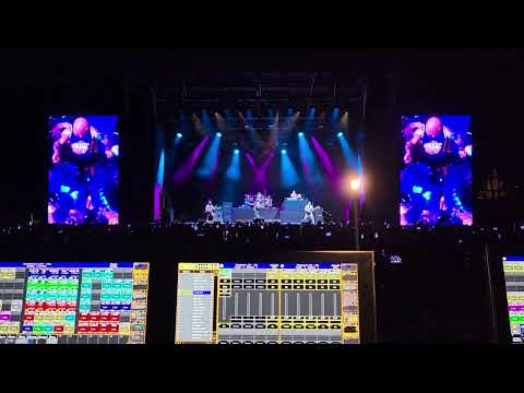 Видео: Limp Bizkit в Алматы — живой концерт на стадионе Спартак (2025)