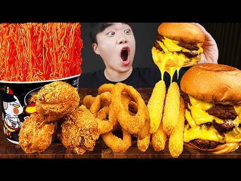 Видео: ASMR MUKBANG | гамбургер, Сырная палочка, Огненная лапша, жареная курица рецепт блюда принимать пищу