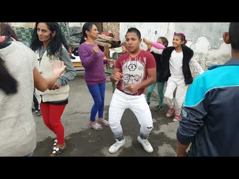 Видео: Рожденият ден на борислав 2 годинки(8)