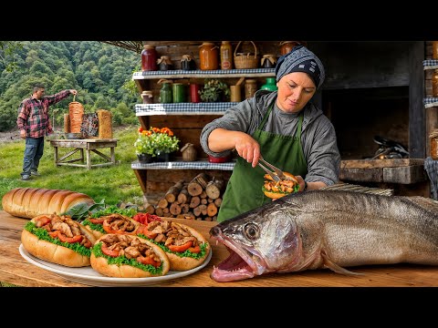 Видео: Сочный куриный донер-кебаб на гриле и пиршество с запеченной рыбой