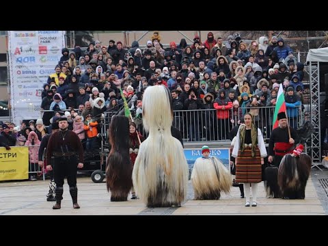 Видео: БАБУГЕРСКА ГРУПА ГР. БАНСКО `` СУРВА ПЕРНИК 2024``