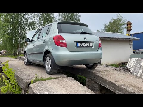 Видео: Шкода Фабия как поменять масло