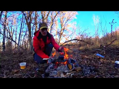 Видео: Как я разочаровался в человечестве. Кострик, картошка, чай.