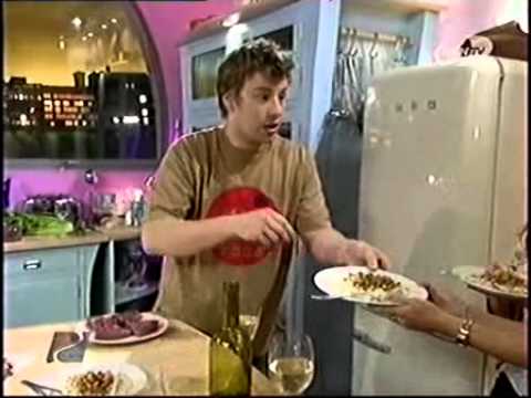 Видео: Джейми Оливер - 110 - Незамужние (Singletons)