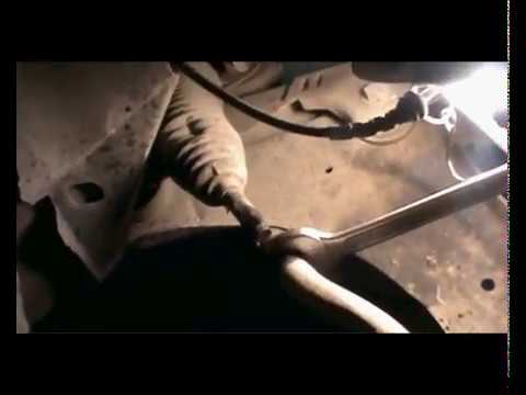 Видео: Как легко поменять рулевые тяги на Рено Флюенс и не только