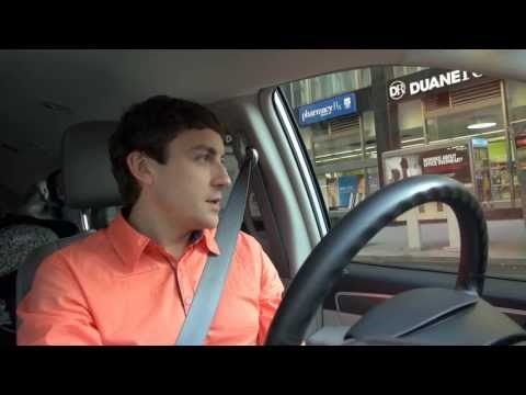 Видео: Особенности вождения авто в Нью-Йорке #35 Первые шаги в США