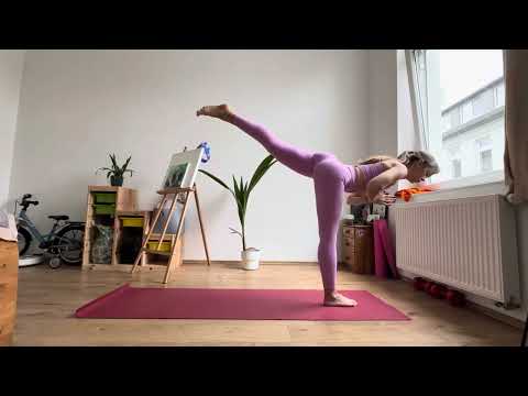 Видео: Короткий комплекс на проработку бедер и ягодиц 🍑