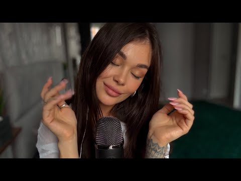 Видео: АСМР шепот для расслабления ✨ покрываю картину лаком