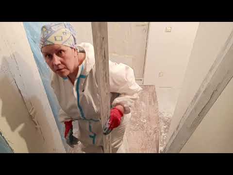 Видео: Как выровнять стену под наличники двери