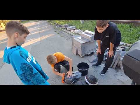 Видео: Трактор-работа, покатушки-работа,  отдых-работа