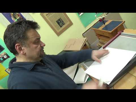 Видео: Переплетное дело: использование ватмана для изготовления альбома вырезок (обзор)