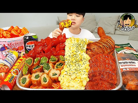 Видео: ASMR MUKBANG небольшой магазин, острый рамэн, хот-доги, кимбап, ттеокбокки !! Корейский магазин