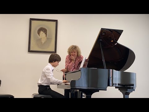 Видео: 26.09.2020 Мастер-классы Миры Марченко (фортепиано), ученик: Максимилиан Королёв, 10 лет
