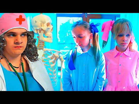 Видео: СТРАШНЫЕ БЛИЗНЯШКИ НАКАЗАНЫ? || СКОРАЯ ПОМОЩЬ #10 || ХараШОУ