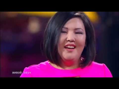Видео: Порвала зал!!! Шоу Главная сцена Июлина Попова Якутск ВСЕМ СМОТРЕТЬ ДО КОНЦА! 24.10.2015
