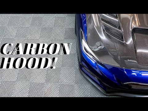 Видео: Установка карбонового капота на мой STI | VIS Racing V2