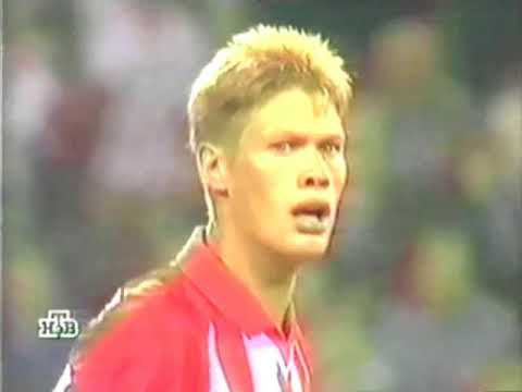 Видео: ЛЧ 2000-01 1гр этап Группа G 1 тур  ПСВ Эйндховен Динамо К  фрагменты