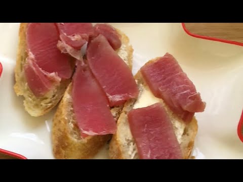 Видео: Как вкусно засолить филе тунца? Рассказываю и показываю! Все просто, быстро и очень вкусно!
