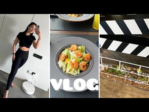 Видео: VLOG/Утро со мной/Распаковка Золотого Яблока/Поехали в кино