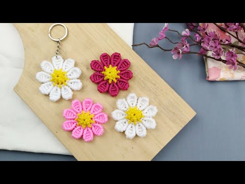 Видео: DIY Макраме Брелок Космос Цветок | Мастер-класс по брелку макраме