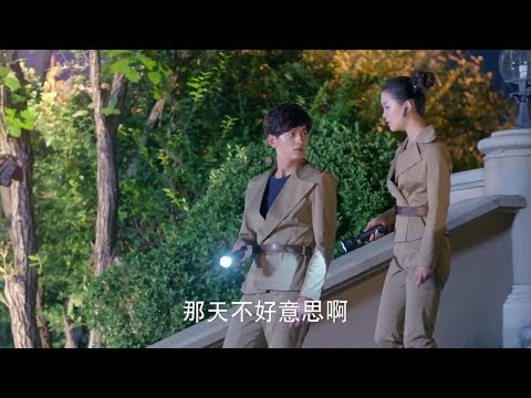 Видео: Две горячие девушки влюбились в одного и того же мужчину, результат невероятный