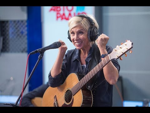 Видео: Алена Свиридова - Пока (LIVE @ Авторадио)