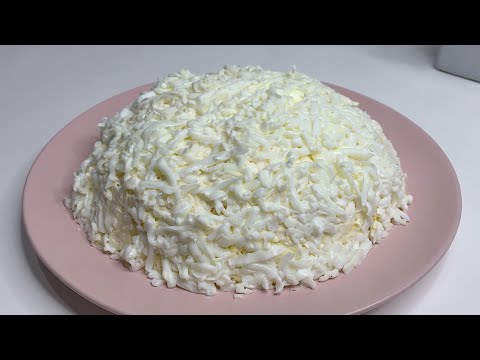 Видео: Цей салат першим зникає зі столу. «Курочка під снігом»