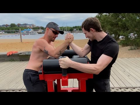 Видео: Армрестлинг на кислые руки (часть 2)
