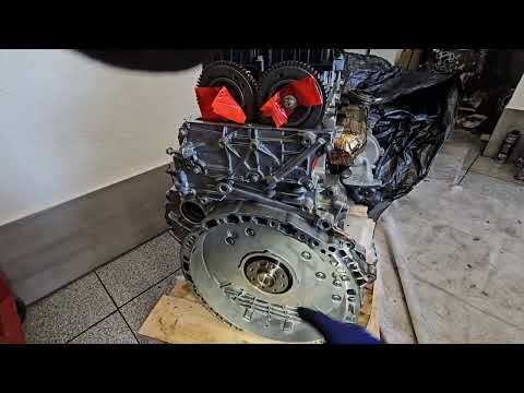 Видео: Mercedes OM654 новая цепь ГРМ, установка, проверяем метки. Возвращаю OM654 к жизни сборка двигателя