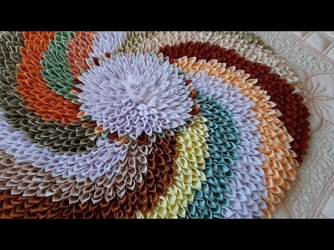 Видео: Коврик. Рисунок - спираль. Mat. The picture is a spiral.