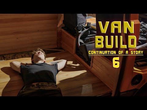 Видео: Строим Кемпер. Volkswagen Transporter T3. Часть 6. Обшили потолок. Постелили ламинат