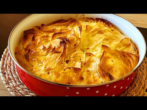 Видео: Вкусна и любима баница у дома, с шунка и кашкавал!